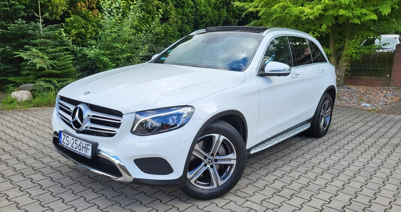 Mercedes-Benz GLC cena 153000 przebieg: 100000, rok produkcji 2017 z Szczecin małe 379